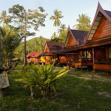 Le Dugong Libong Resort Extérieur photo