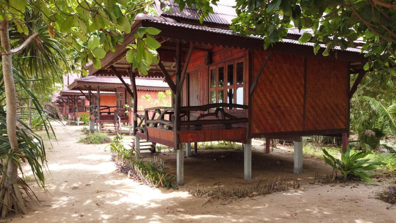 Le Dugong Libong Resort Extérieur photo